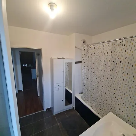 Cozy 3 With Large Garden